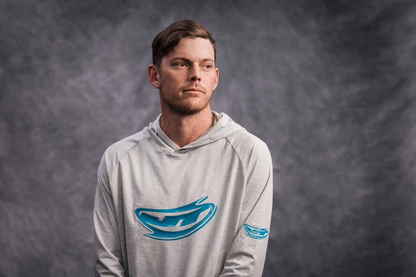 Sweat à capuche JT Venture Breeze - Gris avec logo bleu