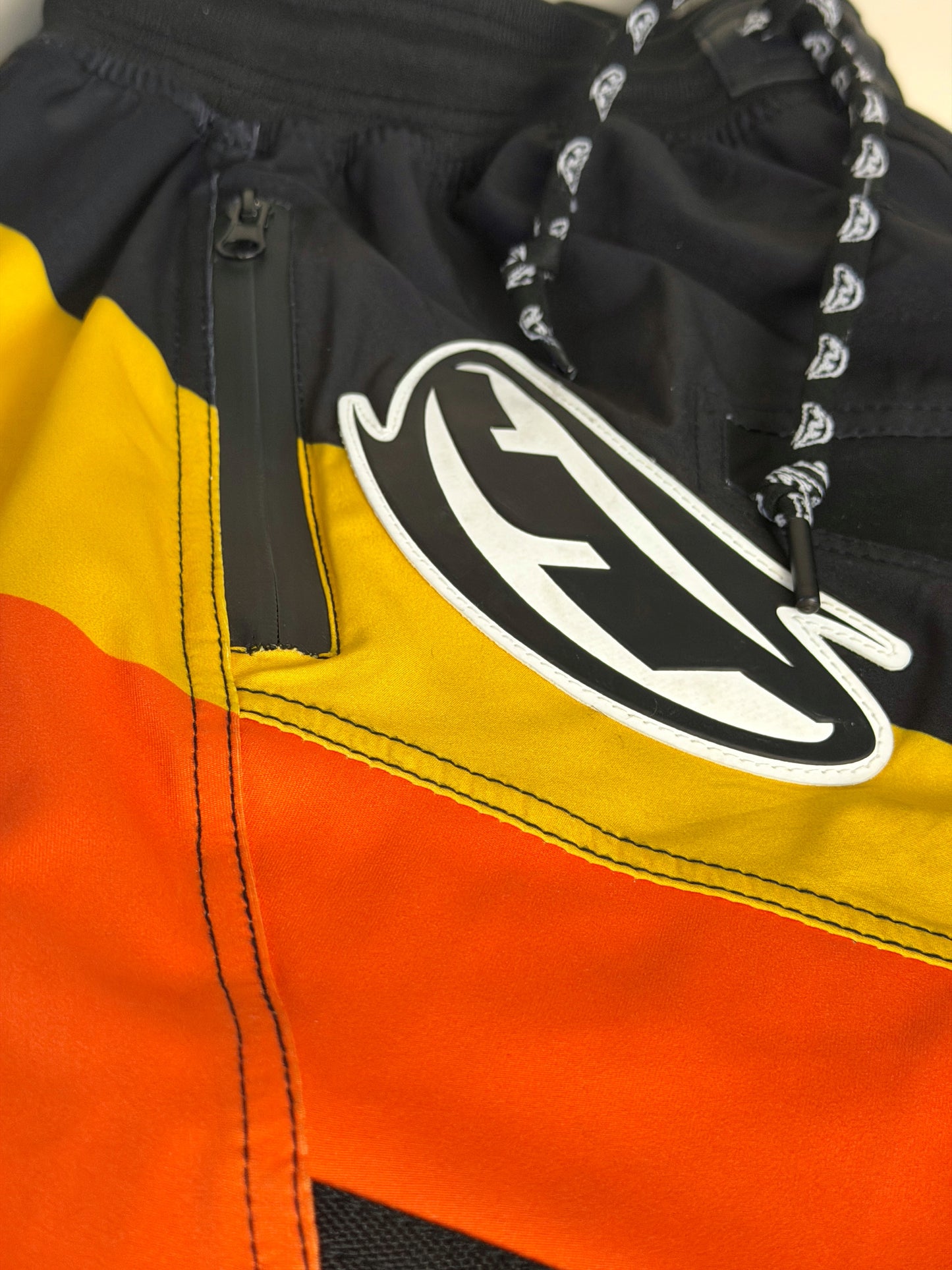 JT CMDR 2.0 Jogger - Concept - Orange / Yellow